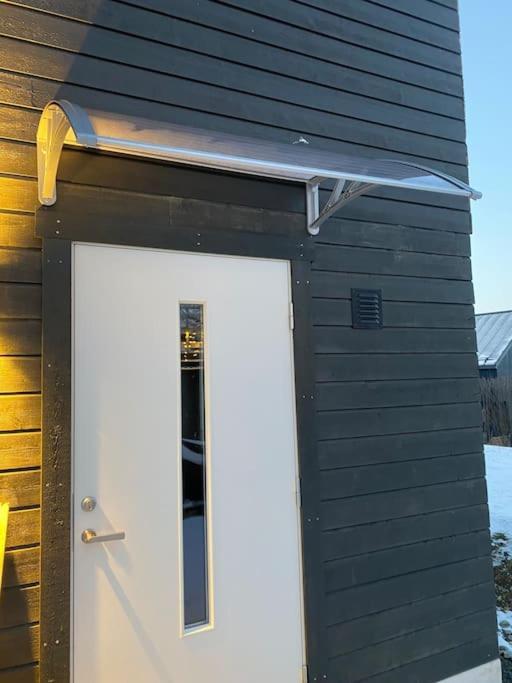 Aurora Apartment Very Close To Cable Car And Sherpatrappa Tromsø Exterior foto